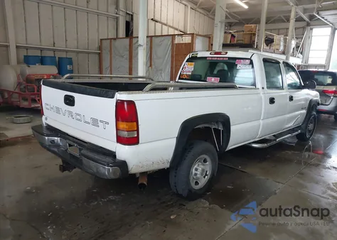2002 Chevrolet Silverado 2500Hd из США, поврежденный, VIN 1GCHC23UX2F133420